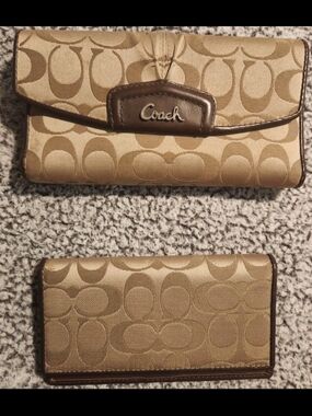 Coach Tan and Brown Signature Continental Wallet Set